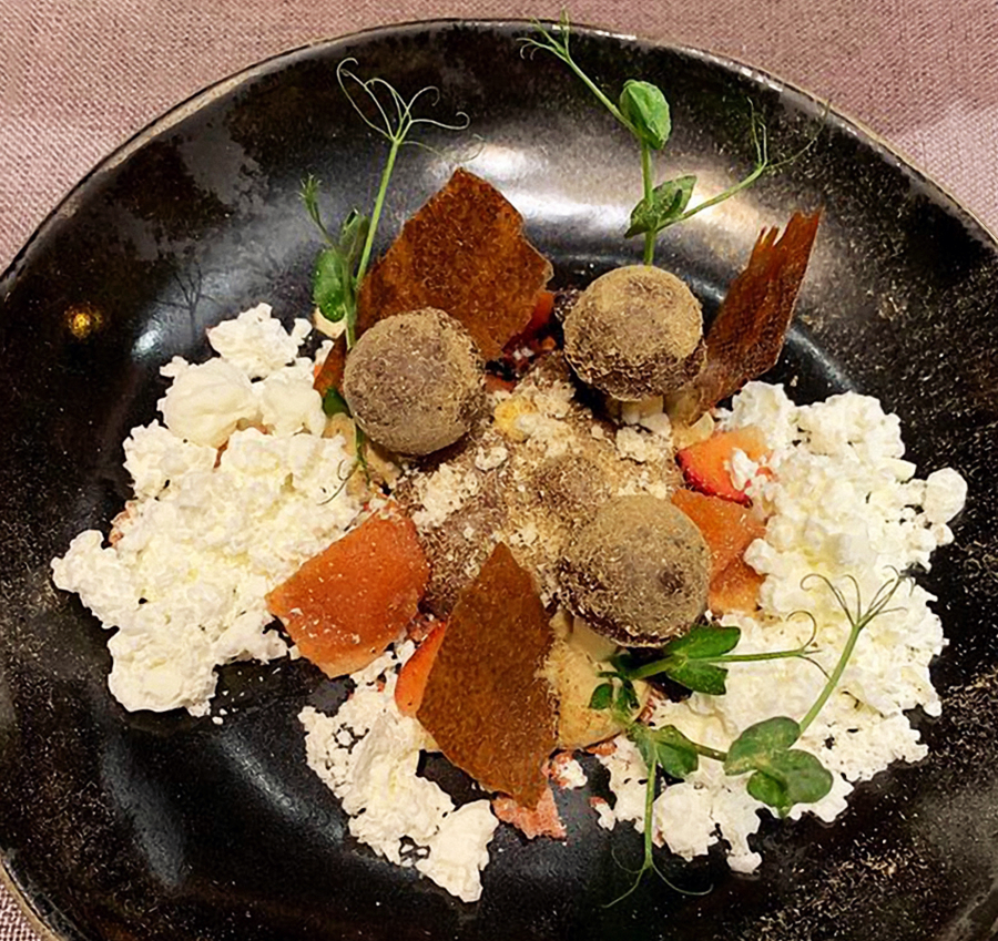 ../Images/HSU,CHIA-LING.Romania.Joseph by Joseph Hadad.jpg